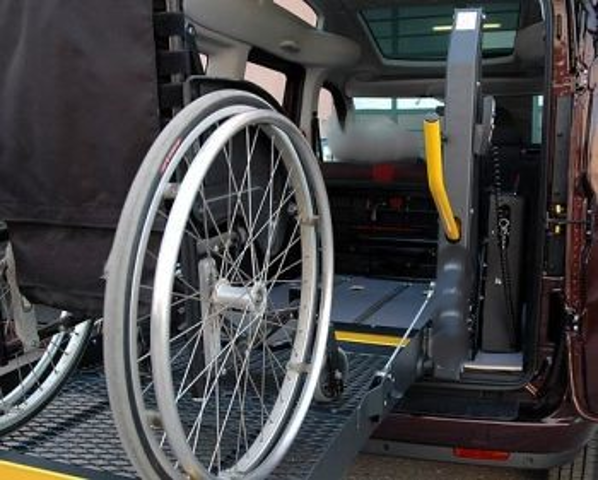 Alunni minori con disabilità, erogazione dei voucher alle famiglie per l’acquisto di servizi di trasporto scolastico 